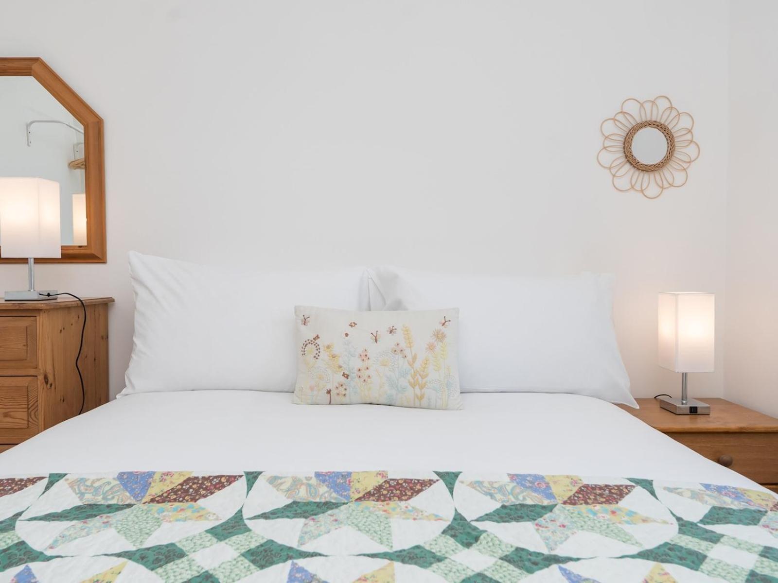 Pass The Keys Spacious Family Home With Parking บาธ ภายนอก รูปภาพ